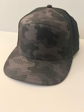 Melin Men's Camouflage Trucker Trenches Hat - Dark Gray/Black Camo